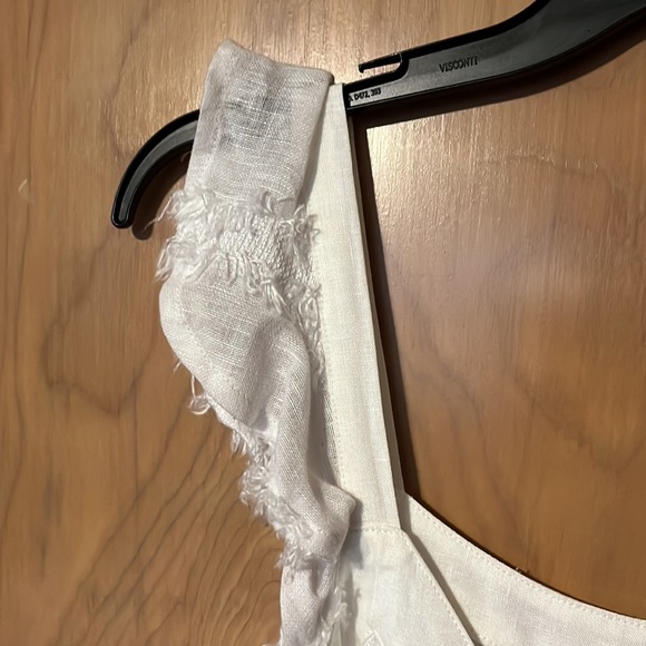 A white summer dress great for it a beach wedding it has a lining inside - Picture 5 of 9